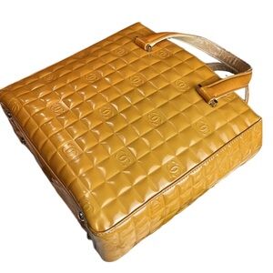 CHANEL VINTAGE BAG